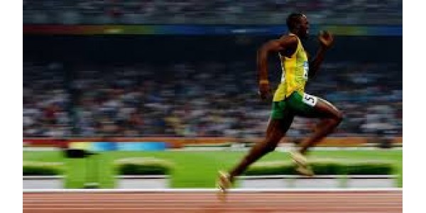 Bolt beveger seg fra å kjøre til fotball